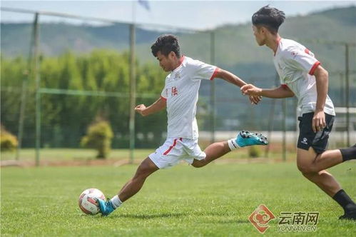 新疆足球少年，从草根到职业球员的奋斗之路