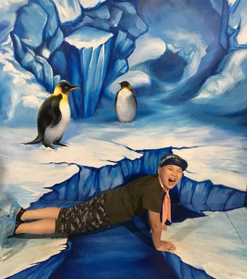 印度教牧师自称会飞，当众展示时意外摔亡