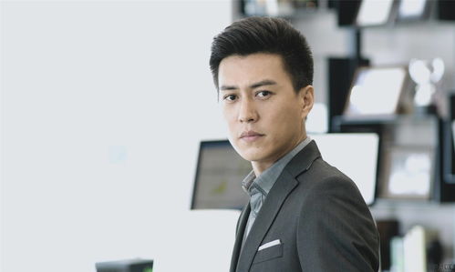 靳东回应上热搜:没什么时间看手机 靳东回应上热搜:没什么时间看手机