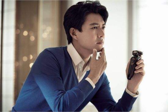 靳东回应是否会尝试微短剧