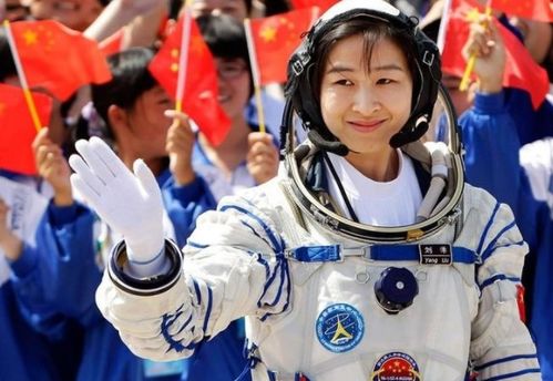 全红婵教航天员在太空做运动