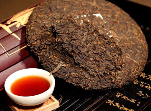 顾客在胖东来茶饼发现毛发获赔千元