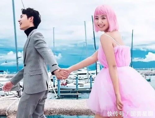 新人拍婚纱照遭遇“黑天鹅抢新娘” 新人拍婚纱照遭遇“黑天鹅抢新娘”