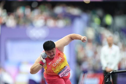 巩立姣泪洒现场：金牌献给天上的妈妈