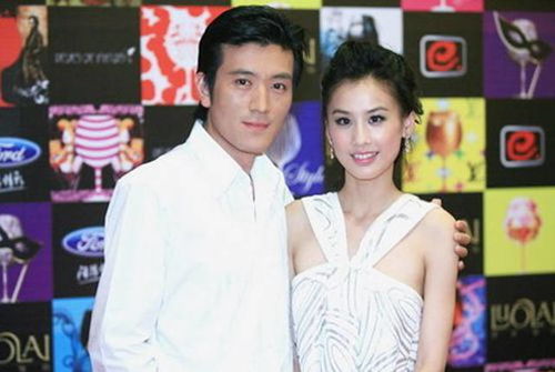 曝杨子黄圣依离开镜头后，关系依然如初