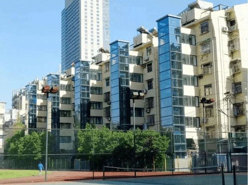 小区底楼房屋改建成祠堂现象的深度观察