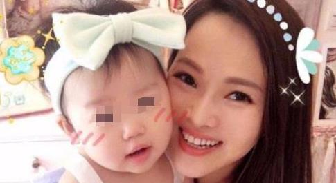千万粉丝网红为生女儿5年拼4胎