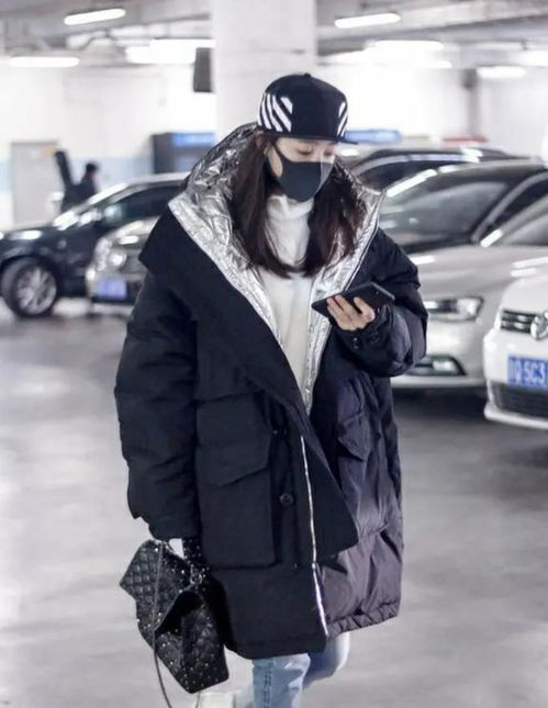 为什么羽绒服里面穿短袖更暖和