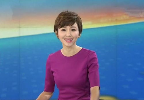 41岁女主持人王冠否认有儿子传闻