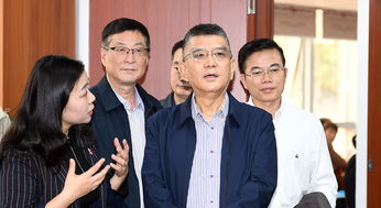 刘德华又到各大超市上班了