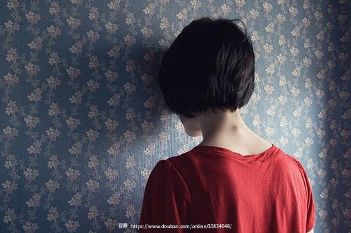 女子花二三十元买材料给全家锡纸烫