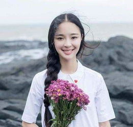 谢娜回应不是湖南台主持：没签约