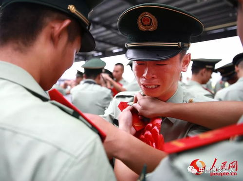 贵州独山武警战士退役哭着告别